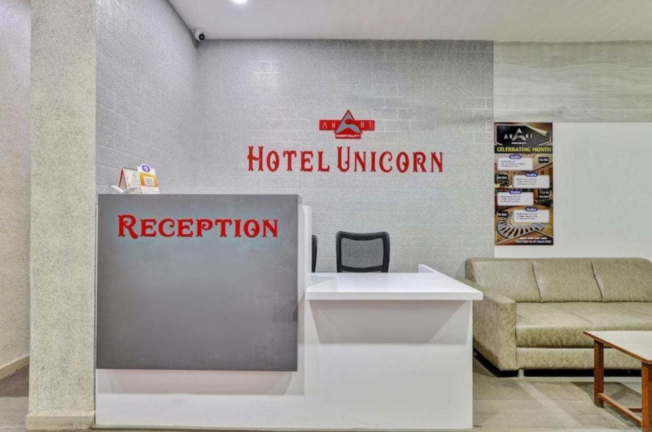 Hotel Unicorn, Surat Ngoại thất bức ảnh