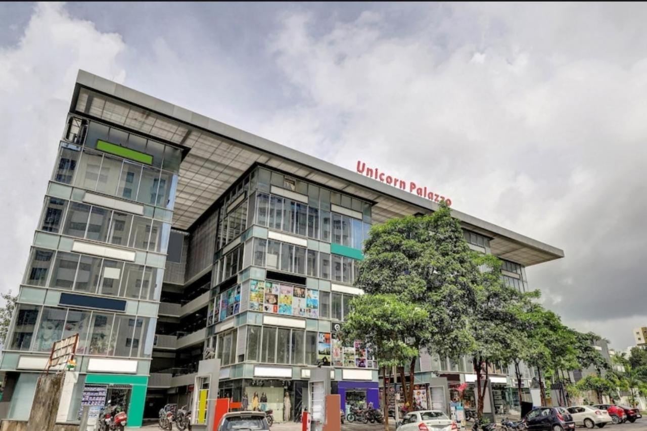 Hotel Unicorn, Surat Ngoại thất bức ảnh